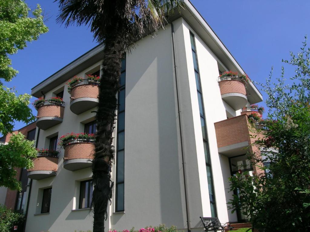 Hotel Da Vito Campagna Lupia Exterior photo